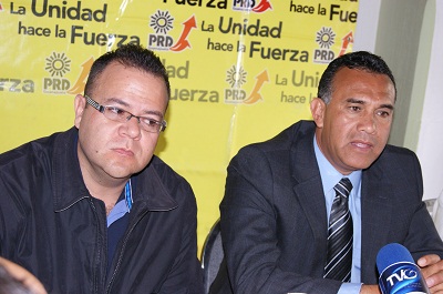 Hugo Estefanía Monroy y Baltasar Zamudio, presidente y secretario general respectivamente del comité estatal del PRD.