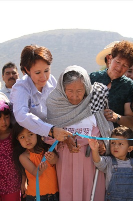Entrega Rubí Laura obras de infraestructura en el medio rural