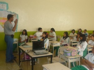 Dichas pláticas tiene el objetivo de combatir el maltrato físico o emocional