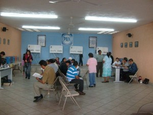 Sin contratiempos mayores se realizan las votaciones internas en el PAN