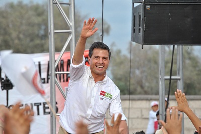 La CNC de Guanajuato mostro “musculo”, al llevar más de 10 mil personas a un evento masivo en la ciudad de Celaya en apoyo a Enrique Peña Nieto La CNC de Guanajuato mostro “musculo”, al llevar más de 10 mil personas a un evento masivo en la ciudad de Celaya en apoyo a Enrique Peña Nieto