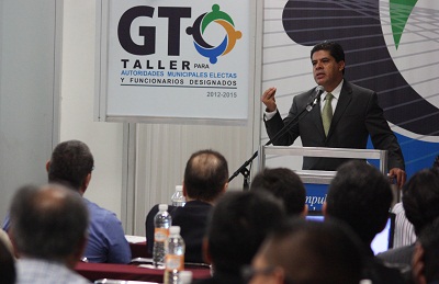 Notoria la ausencia del alcalde electo de Celaya, Ismael Pérez Ordaz Notoria la ausencia del alcalde electo de Celaya, Ismael Pérez Ordaz