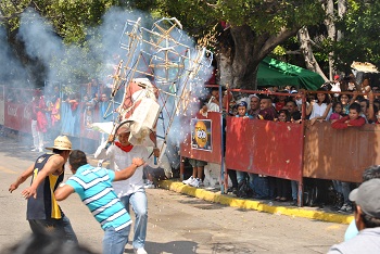 Coronaron a la Marquesa y lucieron los famosos toritos Coronaron a la Marquesa y lucieron los famosos toritos