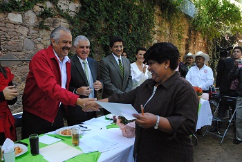 CONMEMORAN A LA MUJER RURAL, CON ACCIONES DE VIVIENDA