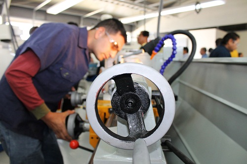 RECONFIGURAN TALLERES EN EL IECA CELAYA 