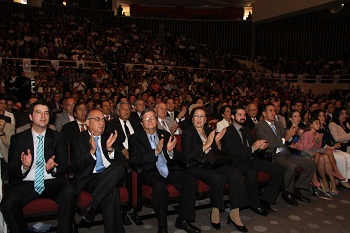 Anunció una reorganización administrativa que analice cada área y su razón de ser, para ser más eficientes y efectivos y otorgar un mejor servicio al ciudadano