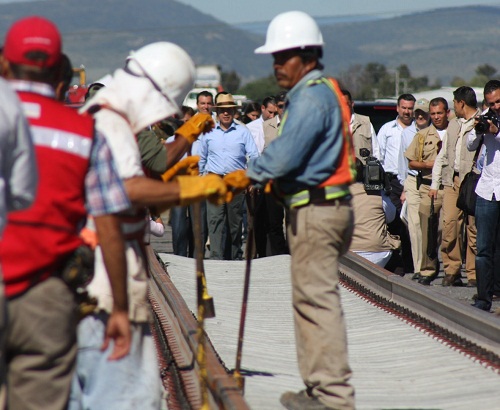 SUPERVISA CALDERÓN AVANCE DEL FERROFÉRICO SUPERVISA CALDERÓN AVANCE DEL FERROFÉRICO