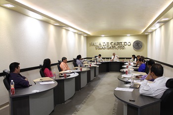 Por 9 votos a favor y 3 en contra el Pleno del H. Ayuntamiento aprobó desistir la acción de Controversia Constitucional