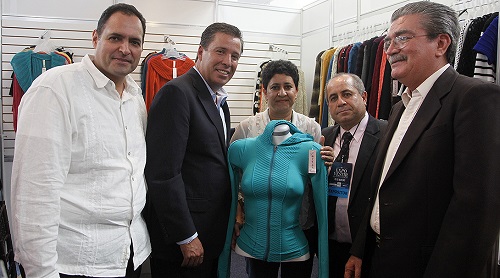 Inaugura el gobernador, Miguel Márquez, la Expo Vestir del Sur de Guanajuato 2013.