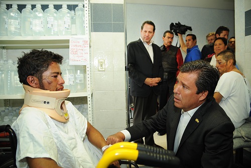 Total apoyo del gobernador del Estado, Miguel Márquez Márquez, a los guanajuatenses afectados por accidente carretero.