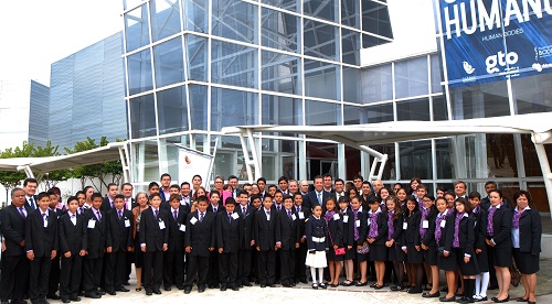 Miguel Márquez Márquez Premio a guanajuatenses ganadores de la Olimpiada Infantil del Conocimiento 2013.