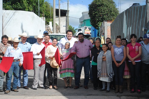 El delegado de la comunidad de Llano Grande manifesto su agradecimiento al presidente municipal.