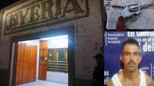 Se le aseguró una pistola al momento de su detención.