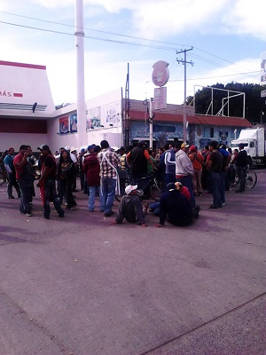 Se manifiestan comerciantes