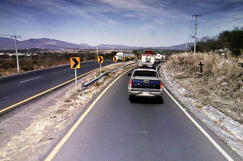 El accidente tuvo lugar en la última curva antes de llegar a cuatro caminos.