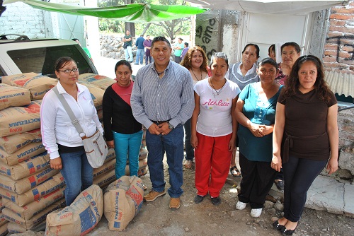 RECIBEN APOYO PARA UNA MEJOR INFRAESTRUCTURA EN SU DESARROLLO