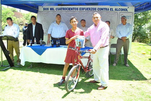 “DOS MIL CUATROCIENTOS METROS CONTRA EL ALCOHOL”