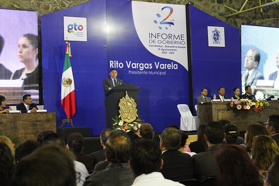 Cabe destacar que en próximas fechas se seguirá con acciones en beneficio de la ciudadanía salvaterrense, por ello se invertirá en materia turística, continuando con obras para el fortalecimiento como pueblo mágico, por ello se continuará con la segunda etapa de la calle Hidalgo, se llevará él retiró de los postes y se colocará el cableado subterráneo.