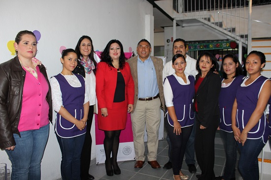 Asistieron al evento el Alcalde Rito Vargas Varela y la Delegada de SEDESOL en Guanajuato Claudia Navarrete Aldaco entre otros funcionarios.