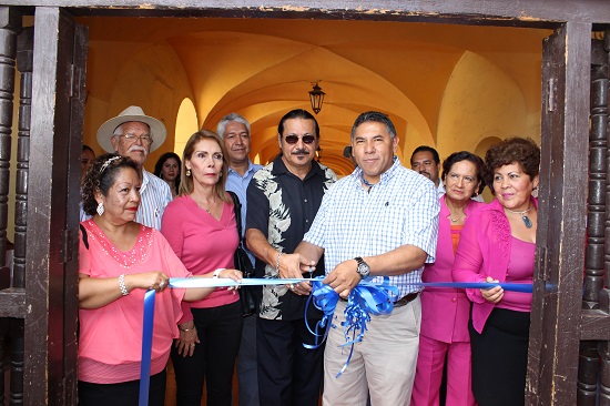 INAUGURAN MUESTRA PICTÓRICA DEL MAESTRO LUIS ARTURO GUEVARA