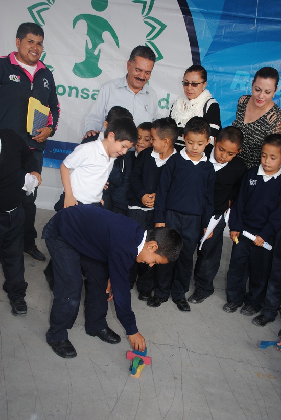 FERIA DE LOS VALORES SE REALIZO EN LA COMUNIDAD DE CACALOTE.