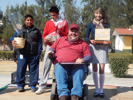 El municipio entregó reconocimientos al conferencista Pablo Rodrigo Landa Cano por su presentación y aportación a los presentes, también a las instituciones educativas se le reconoció por ser anfitriones de dicho evento.