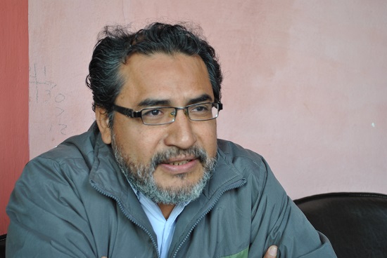 El líder director de Desarrollo Económico de Salvatierra, Francisco Escobar Ozornio ingresó a una clínica particular luego de que presentaba golpes derivados de una riña, reportándose con fracturas y golpes en varias partes de su cuerpo.