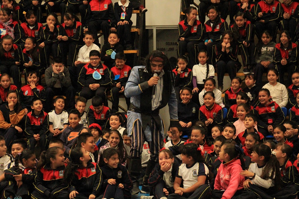 Los alumnos de la escuela primaria la reforma fueron los primeros que disfrutaron de estos eventos de concientización disfrutando la obra de teatro de “piratas en la búsqueda de la huella"