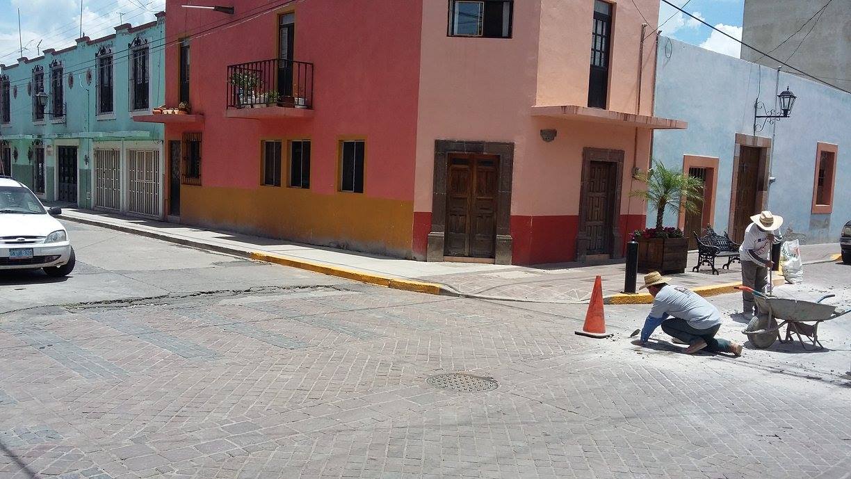 Además Manuel Albarrán, mencionó que ya se comenzaron con los trabajos de rehabilitación de la calle Juárez desde el mercado hasta la esquina de Hidalgo