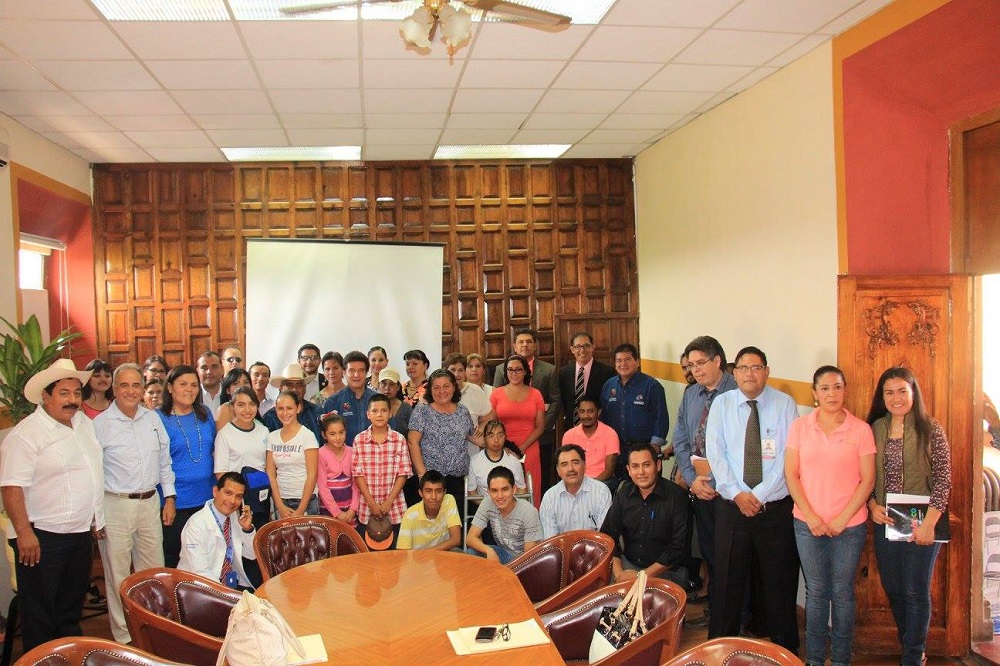 Finalmente el Ayuntamiento tomo protesta a los miembros que conforman el nuevo Sistema Municipal de Protección Municipal de los Derechos de los Niños