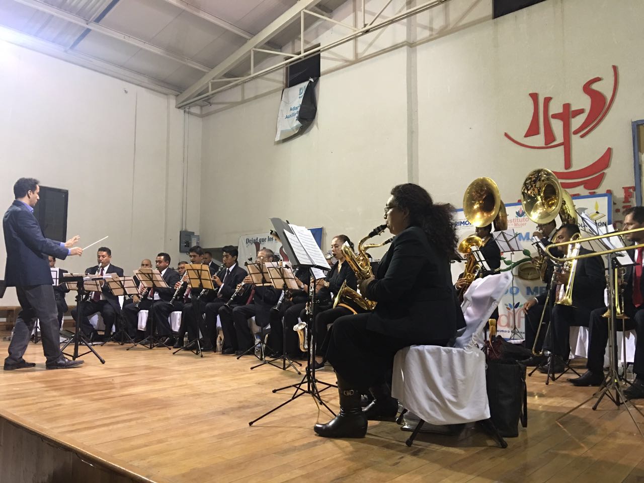 A lo largo de más 90 minutos piezas como la catedral sumergida, Finlandia, el bolero de Ravel, capricho italiano y la boda de Luis Alonso fueron magníficamente interpretadas en esta presentación que ha sido el sello de esta administración ya que los eventos de calidad siempre se han manifestado.