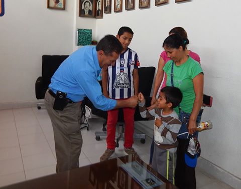 El apoyo económico que se les dará a los estudiantes consiste en una cantidad que va desde los 500 a mil pesos por mes de acuerdo al nivel educativo que estén cursando en ese momento. Además en esta ocasión a los beneficiarios se les entregó un retroactivo de tres meses, los cuales les fueron entregados para cobrarlos inmediatamente.