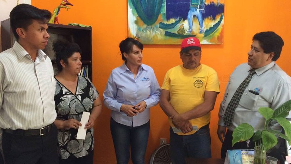 En esta ocasión por primera vez se hizo la entrega del apoyo al sector ladrillero.