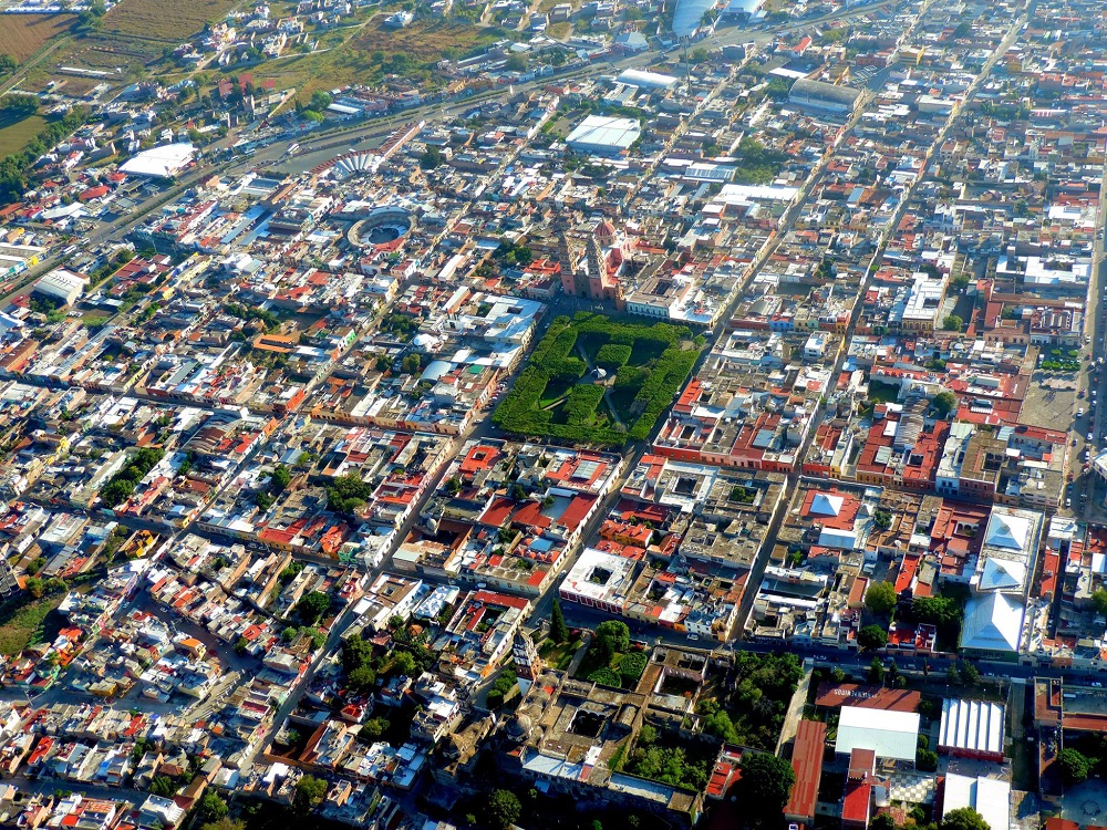 el hecho de obtener el nombramiento señalado, servirá para poder obtener recursos económicos