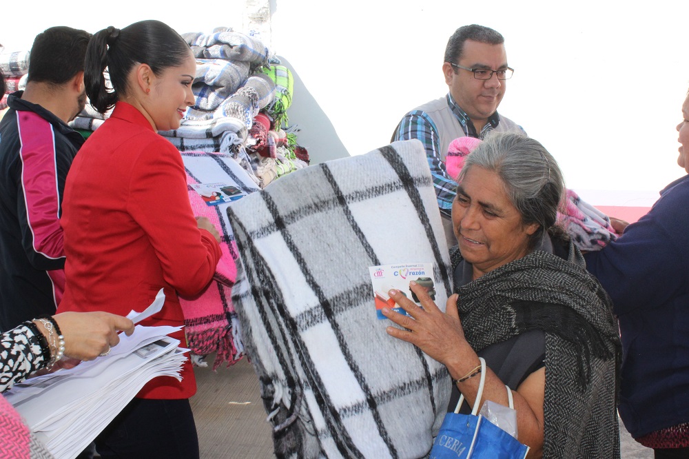 La presidenta del DIF externó que diariamente trabajan para beneficiar a la ciudadanía más vulnerable