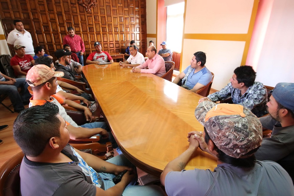 Los salvaterrenses fueron seleccionados tras pasar el proceso de entrevistas y exámenes médicos realizados por parte de personal de la empresa