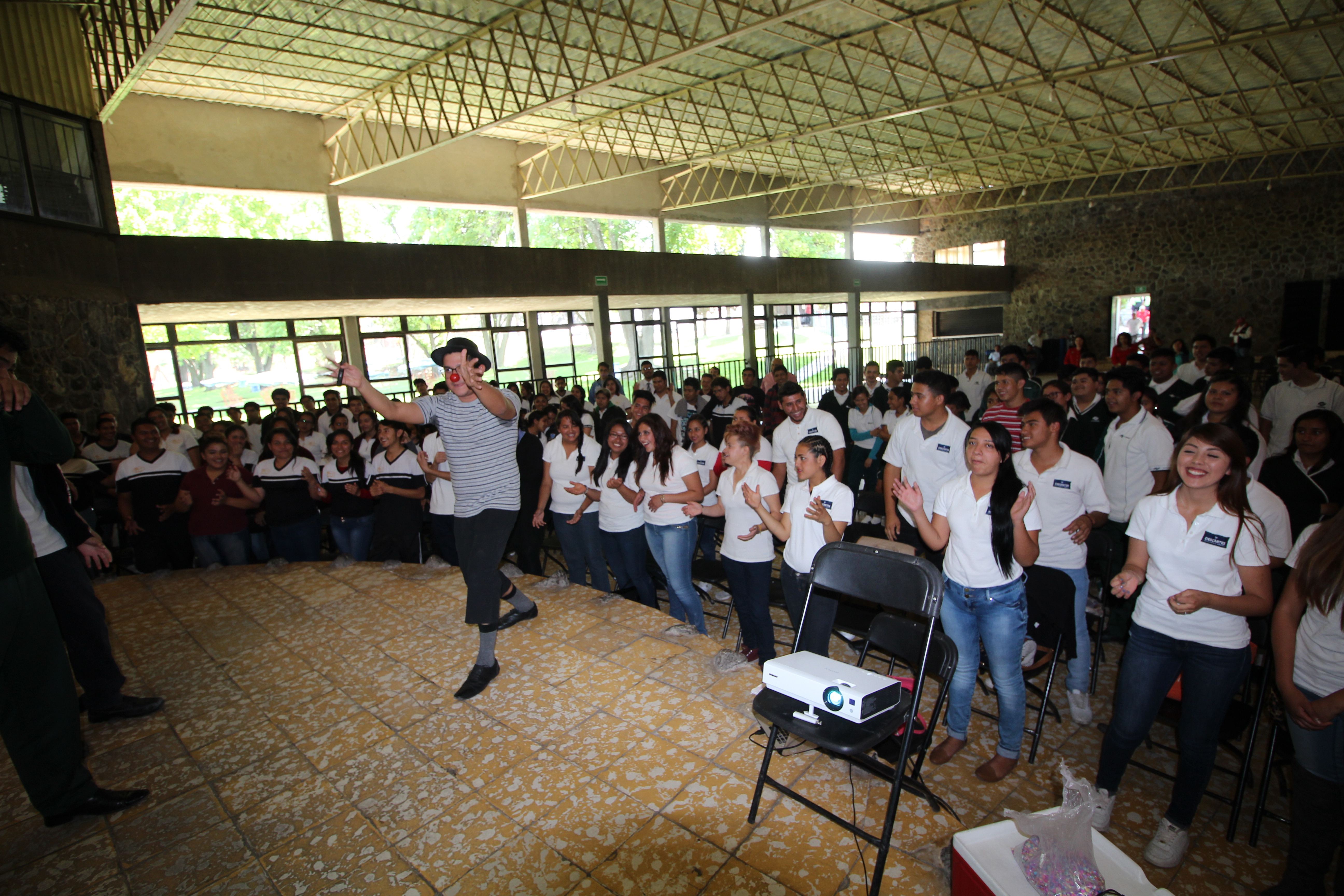 Los motivó a que se pongan metas u objetivos a corto y largo plazo y no rendirse hasta que los logren.