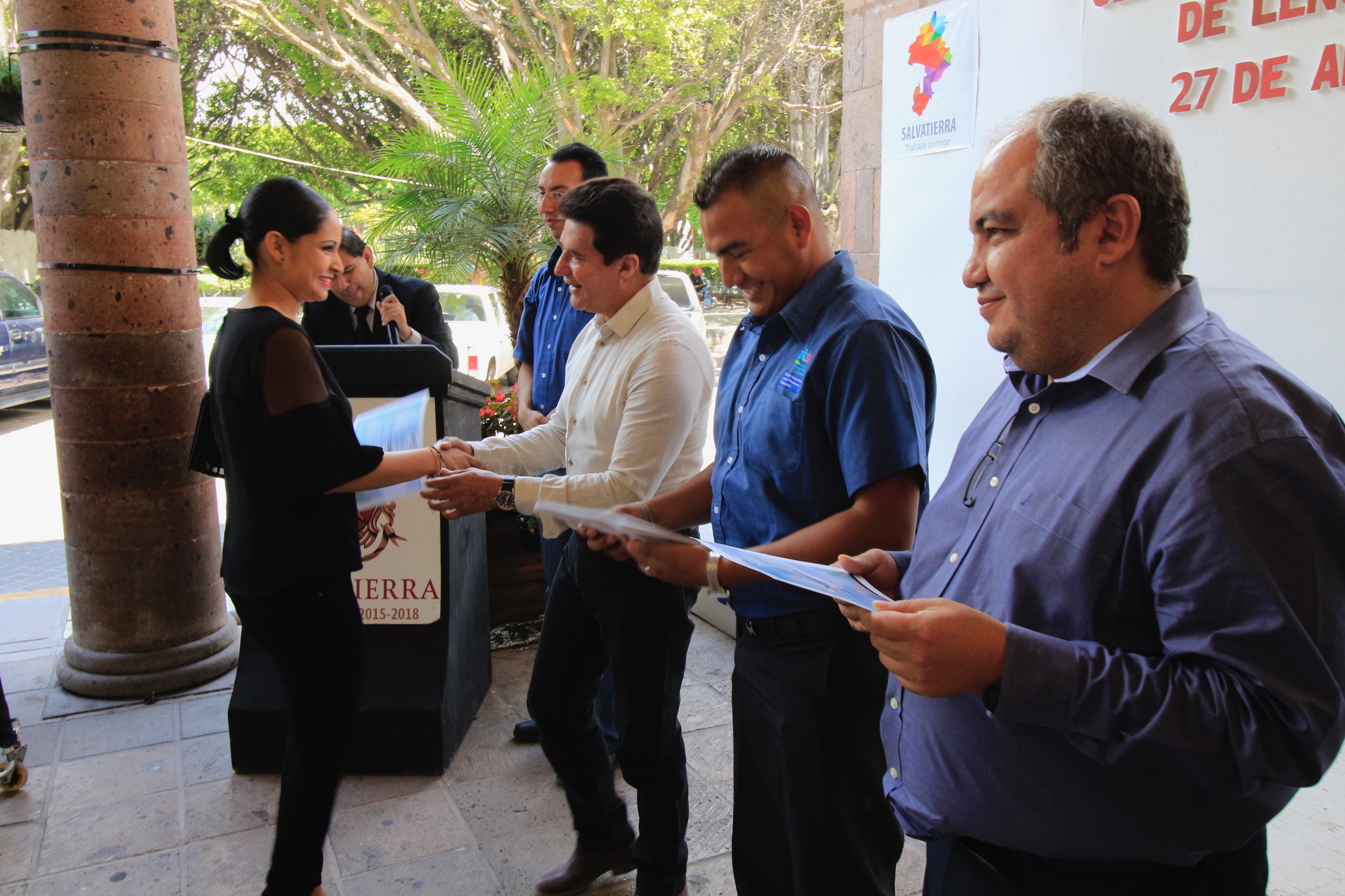 La capacitación fue brindada por José de Jusus Villalpando  Cueva, perteneciente al Instituto Guanajuatense  para Personas con Discapacidad.