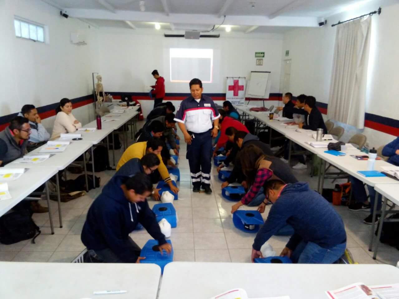 Cabe recordar que la meta de este 2017, es de más de medio millón de pesos y al momento se lleva recaudado la cantidad de 307 mil 87 pesos, y gracias amiga carrera del pasado domingo al parecer se junto la cantidad de 30 mil pesos, pues todo parece indicar que se alcanzó la meta de 300 participante que pagaron una inscripción de 100 pesos.