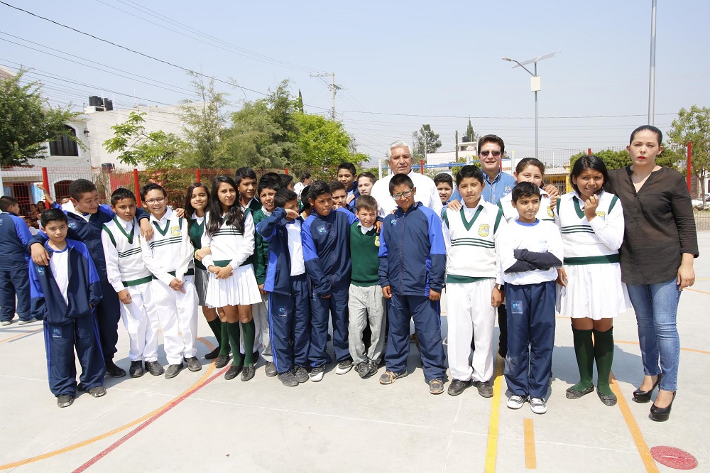 preside se tiene un fuerte compromiso de trabajar por la niñez y juventud brindándoles mayores espacios deportivos esto con la finalidad de alejarlos de la delincuencia