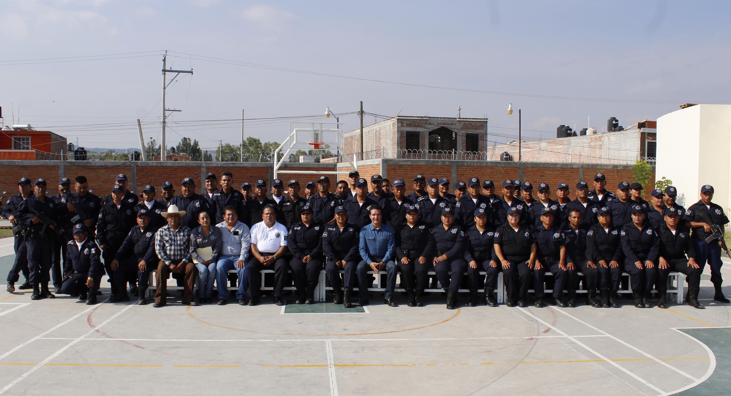 ceremonia Los elementos dieron una muestra de lo aprendido en los curso