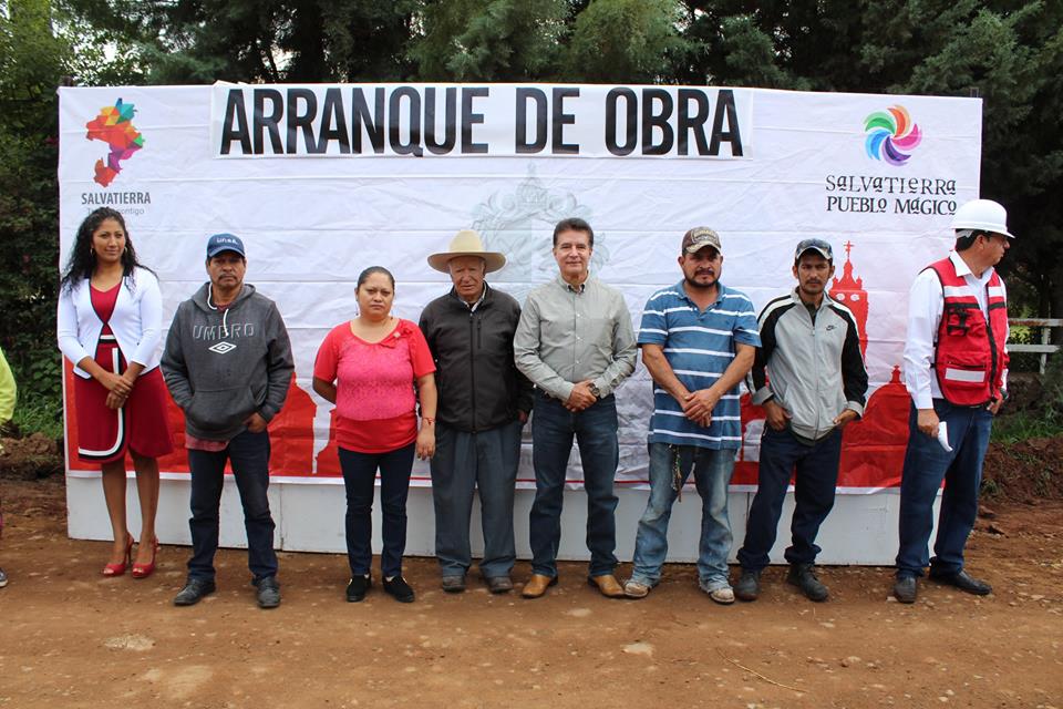 El arranque de obra fue el camino que conduce a la comunidad de San Agustín