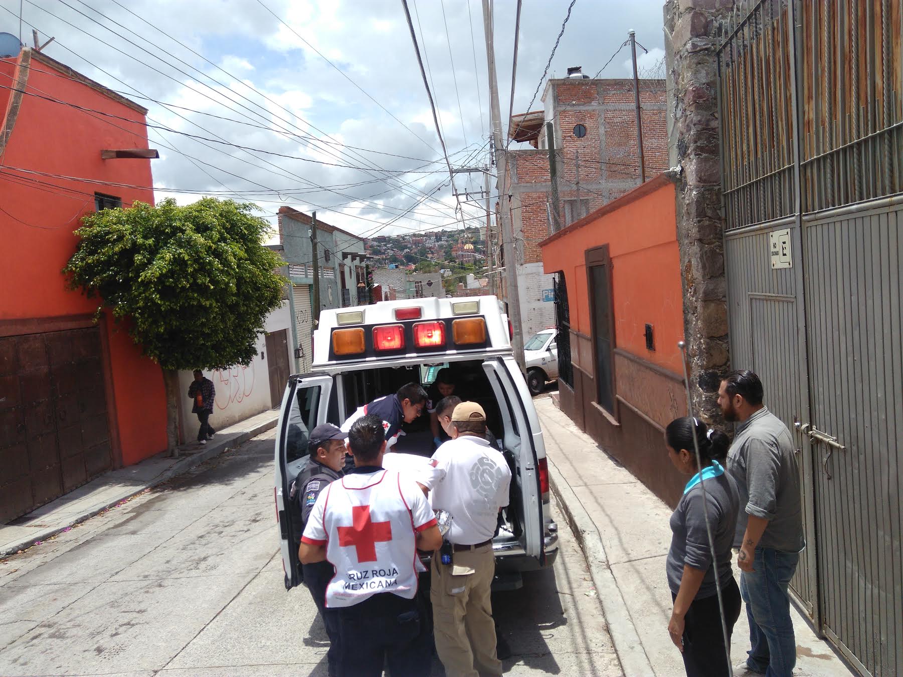 El hombre presentaba dos fracturas en la cadera y otra en la columna