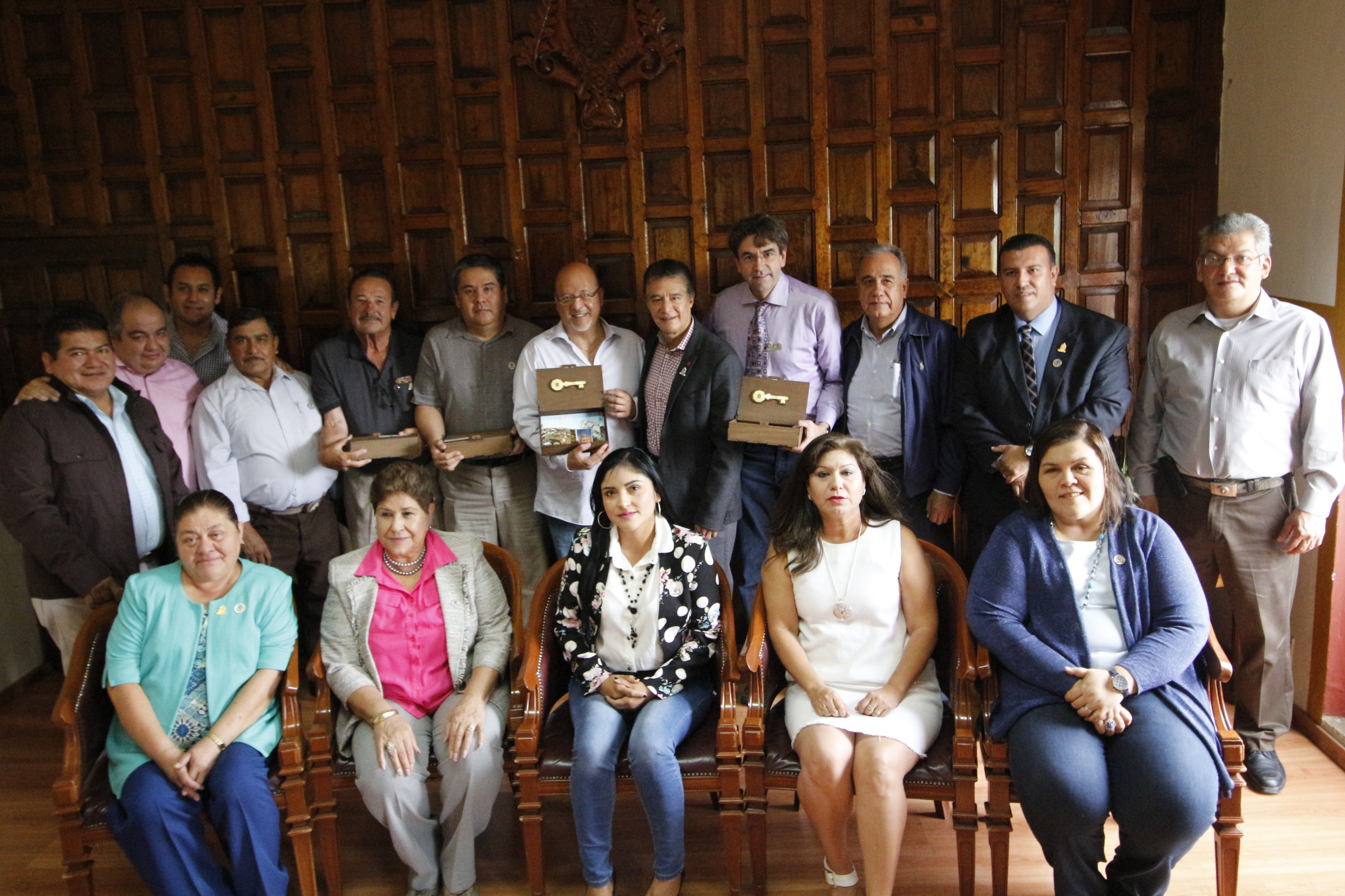 Velázquez Fernández indicó que esta es una visita de cortesía que se está dando a raíz de los viajes de trabajo que se han realizado a Canadá